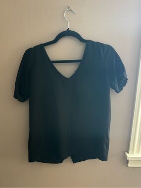 Women's Off The Shoulder Black V-Neck Short Sleeve Top